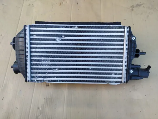 Intercooler OEM 28270-2M400 para Hyundai Tucson IV image 2