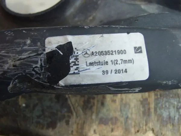 Höger bakre knäled OEM A2053570206 Mercedes W205 image 4