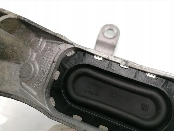 Supporto motore Vauxhall Astra 1.7 CDTi Diesel 2012 OEM image 4