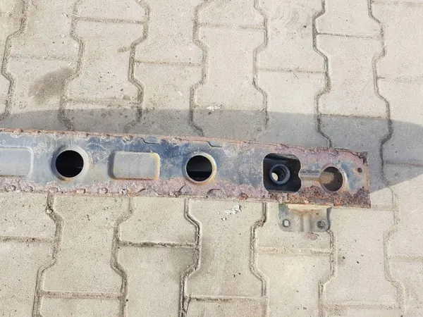 Viga para-choques traseira Audi A3 8V OEM TOC50549 image 3
