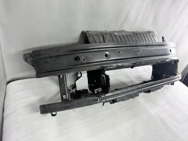 Viga do para-choques dianteiro MG4 OEM 10993002 - Usado image 3