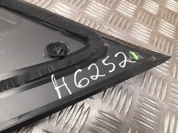 Mercedes GLE W167 Bak Vänster Karossglas OEM A1676708300 image 8
