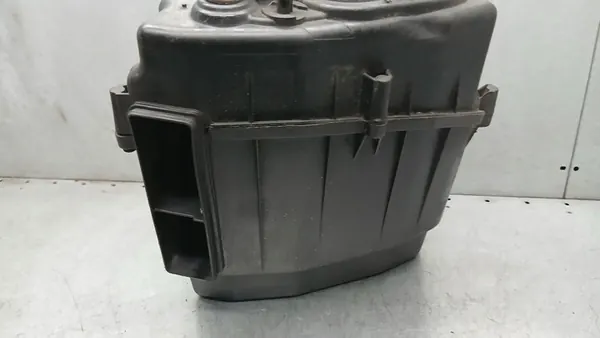 Ilmansuodattimen Kotelo Audi A8 D3 3.0 TDI OE 4E0129620E image 4