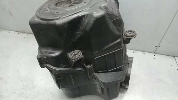 Ilmansuodattimen Kotelo Audi A8 D3 3.0 TDI OE 4E0129620E image 6