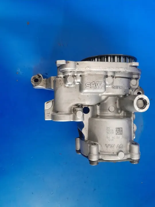 Pompe à huile d'occasion OEM 04L145208H - Volkswagen OE image 2