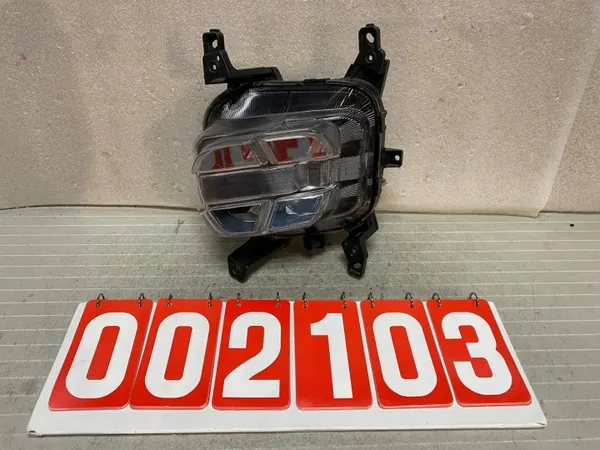 OEM 92201-F1600 Vasen LED-päiväajovalon Kia Sportage IV Lift image 2