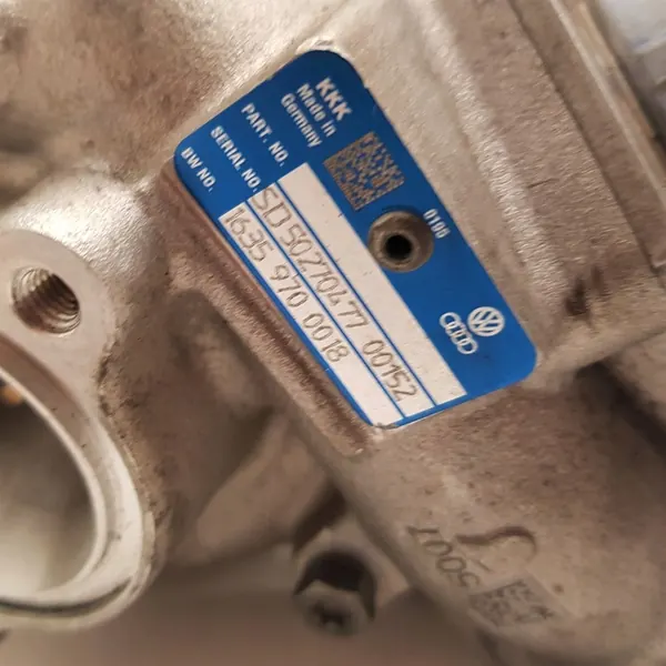 VW Turbo 2.0 TDI 03N145701F image 3