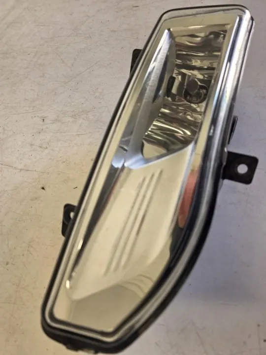 Farol Halogéneo Esquerdo OEM 90078634 para Nissan image 3