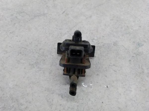Onderdrukventiel OEM 701906283 voor VW Transporter T4 image 3