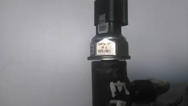 Bränslerailsensor Citroen Peugeot 1.6 EHDI 1570Q4 image 4