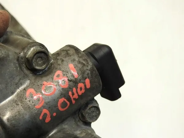 Compresseur de climatisation Peugeot 308 2.0 HDI OEM 9671334080 image 2