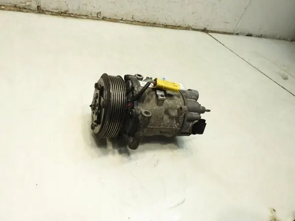 Compresseur de climatisation Peugeot 308 2.0 HDI OEM 9671334080 image 7