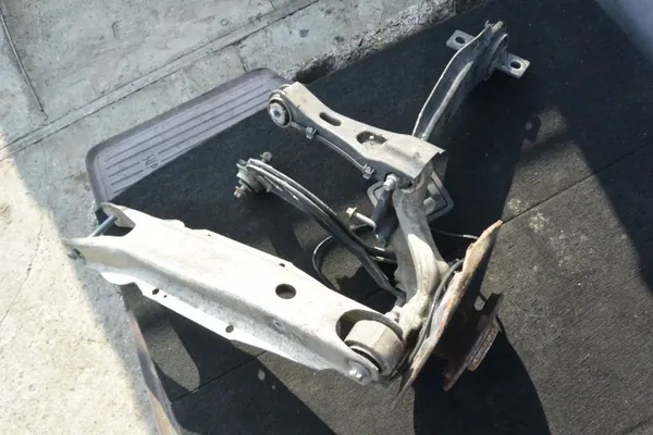 OEM ZWROTNICA WAHACZ LEWY TYŁ KOMPLET FWD Mercedes image 10