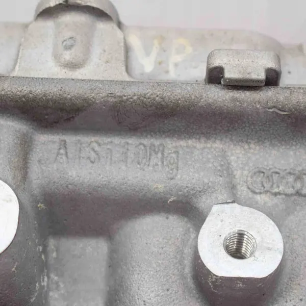 Linker Cilinderkop Audi A4 (8K2, B8) 06E103065D image 9