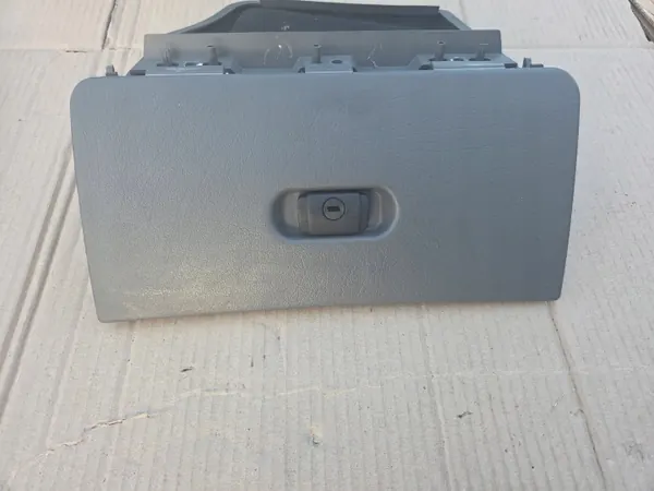 Guardaobjetos Seat Arosa OEM 6N1857103A - Usado image 2