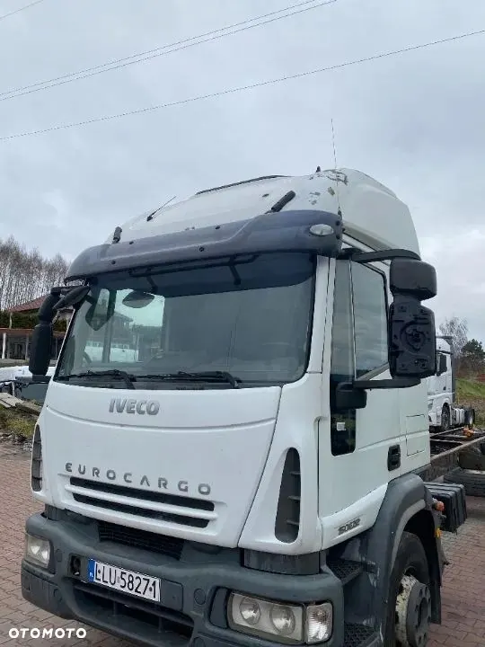 Iveco Eurocargo makuuhytti EUROCARGOSYPIALNA image 3