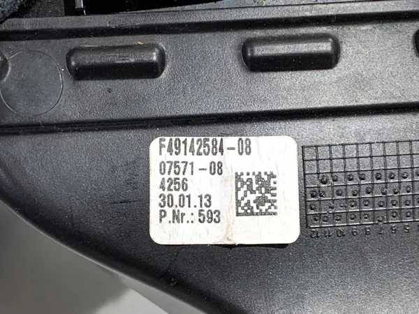 Fram ventilationsgallret OEM 16828110 BMW F07 image 4