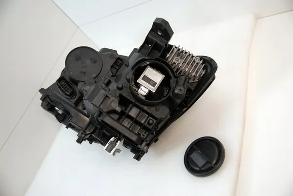 MERCEDES GLA X156 Rechter Bi-Xenon Koplamp image 6