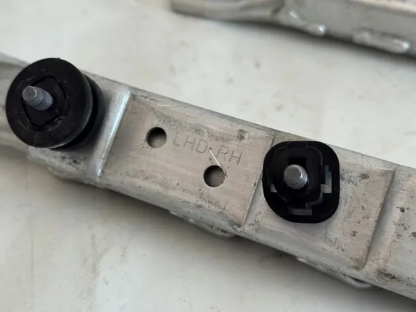 Kia Stinger GT Domstrebe OEM 34576876756453423333 image 3
