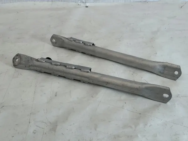 Kia Stinger GT Domstrebe OEM 34576876756453423333 image 4