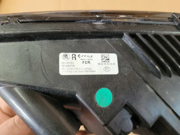 OEM 6VA941700 Halogen dimljus höger för Skoda Fabia 4 image 3