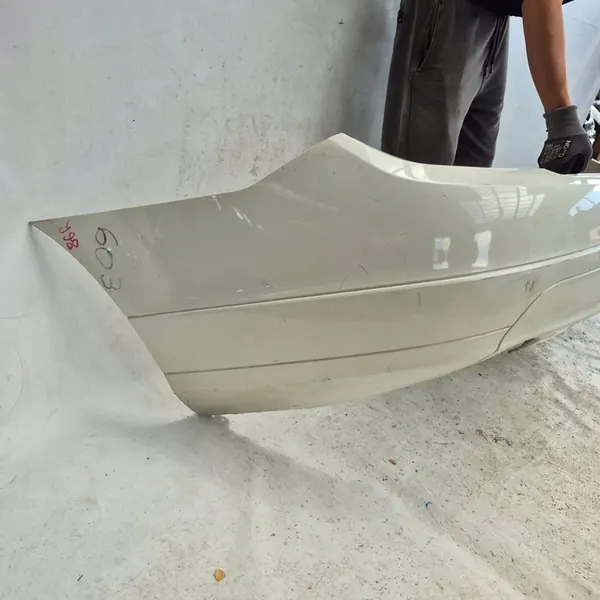 MERCEDES C-KLASA W204 SEDAN PARAGOLPES TRASERO 07-11 image 3