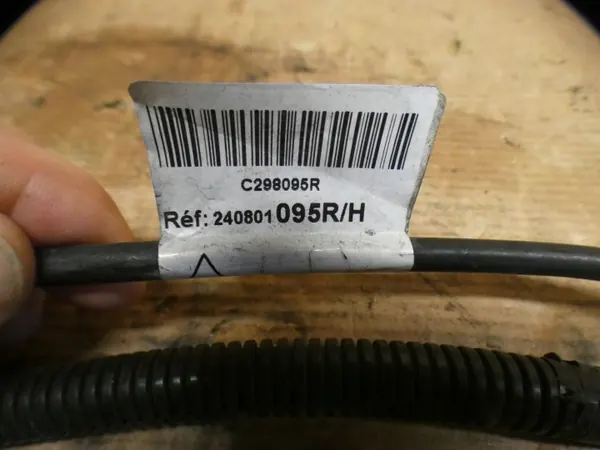 Dacia Dokker 2017-2021 Minusklem OEM 250825784R image 5