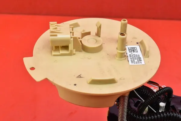 Polttoainepumppu Opel Zafira C 1.6 CDTI 13596946 image 2