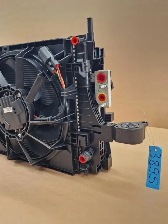 Conjunto de ventilador de refrigeración Volvo XC40 C40 EC40 EX40 Polestar 2 image 3