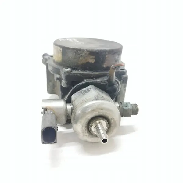 Imupumppu Audi A3 S3 Sportback 8P 2007 OEM 06H127025E image 5