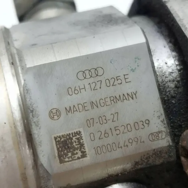 Imupumppu Audi A3 S3 Sportback 8P 2007 OEM 06H127025E image 6