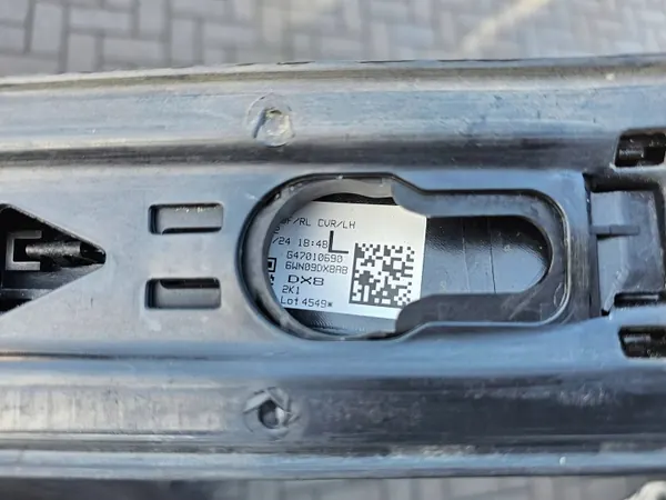 Jeep Grand Cherokee WL Dakdragers OEM 6WN09DX8AB image 6