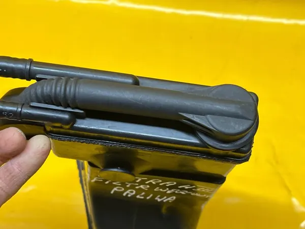Bränsle kolfilter OEM 13146518 Opel Astra H image 9
