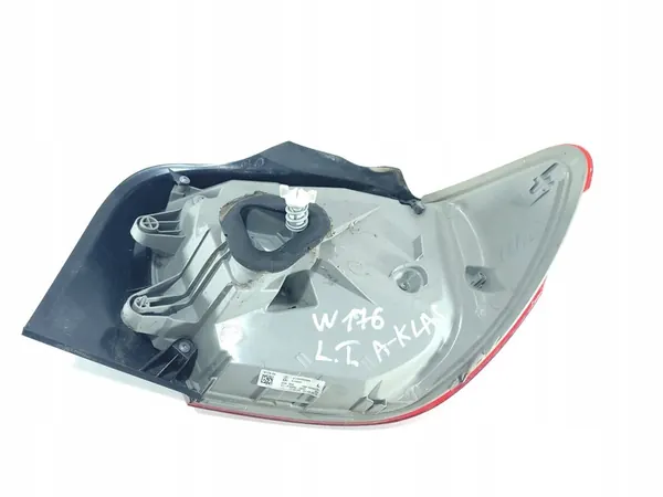 Mercedes-Benz OE A1769062300 Luz Trasera Izquierda image 4