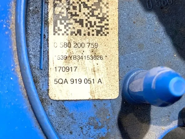 Brandstofpomp VW Touran 1.8 180PK Elektrisch, OEM image 4