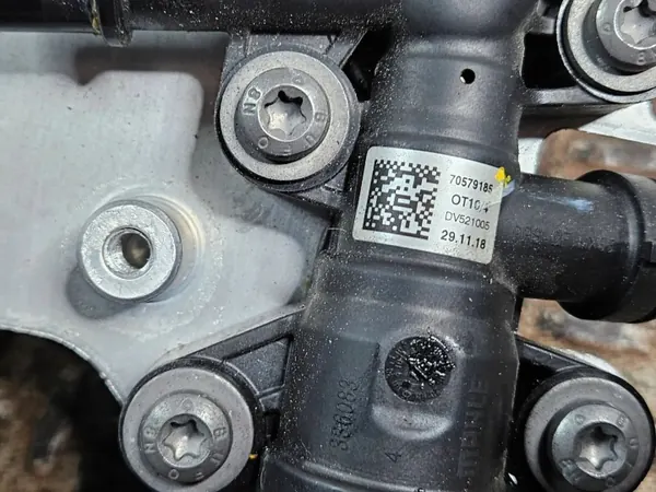 Arrefecedor óleo caixa BMW OEM 8607245 - Usado image 5