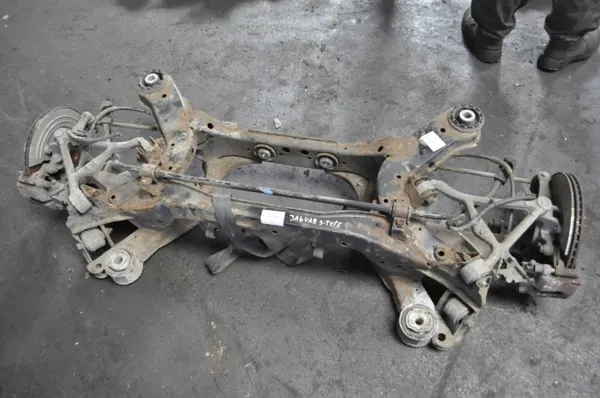 Jaguar S-Type 2.7 Achterophanging Balk OEM 250294 image 2