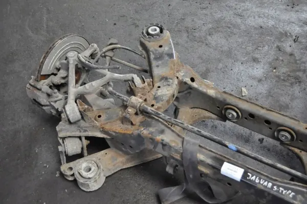 Jaguar S-Type 2.7 Achterophanging Balk OEM 250294 image 4