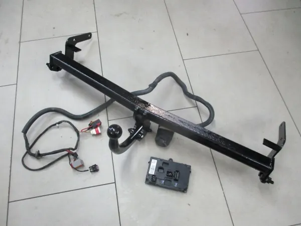 Trekhaakmodule Citroen C3 Picasso 08-16 OEM S180085003E image 3