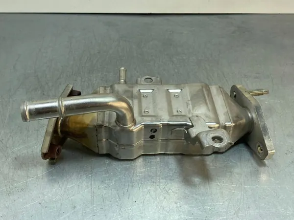 Refroidisseur EGR Toyota Prius 2019 OEM 2560137020F image 5