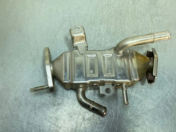 Refroidisseur EGR Toyota Prius 2019 OEM 2560137020F image 7