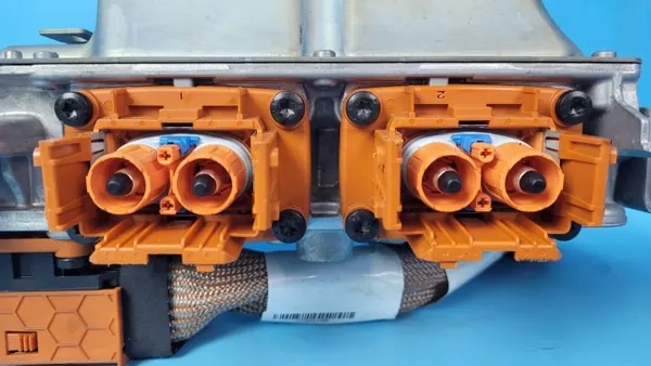 Renault Zoe II 2023 Invertterilaturi OEM 293A02338R image 5
