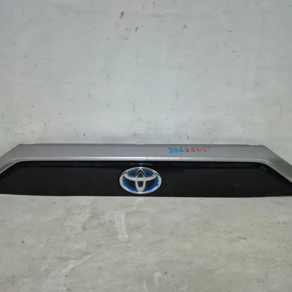 OEM 76801-42240 Garniture Hayon pour Toyota RAV4 V image 4