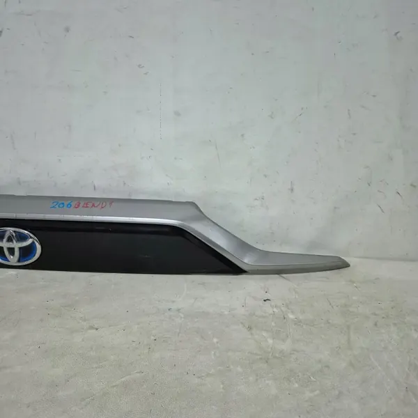 OEM 76801-42240 Garniture Hayon pour Toyota RAV4 V image 5