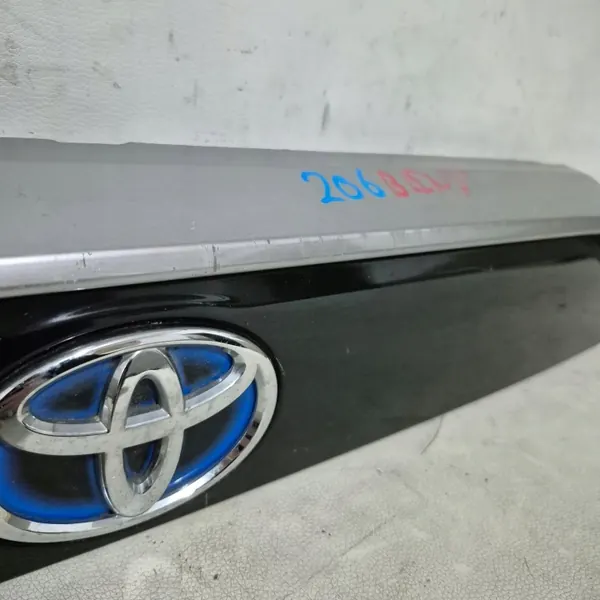 OEM 76801-42240 Garniture Hayon pour Toyota RAV4 V image 8