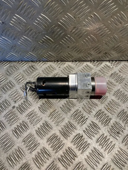 Bomba de teto conversível BMW Z4 E85/E86 - Usado image 2