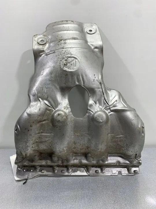 Auspuff-Hitzeschild OEM FBZ19102 für Chevrolet Trax image 3