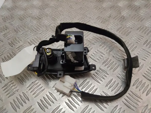 USB-Anschluss KIA Sportage 2018 OEM 95125C5000 image 4