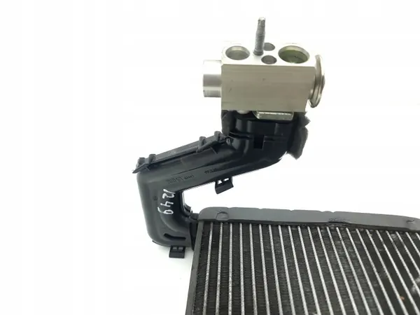 Núcleo do Aquecedor Land Rover OEM FA992001 - Usado image 4