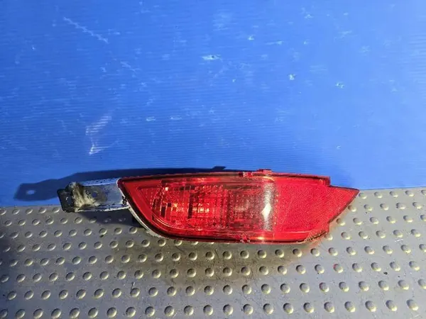 Lanterna de neblina traseira esquerda Ford C-MAX II 8A61-15K273-AD image 3
